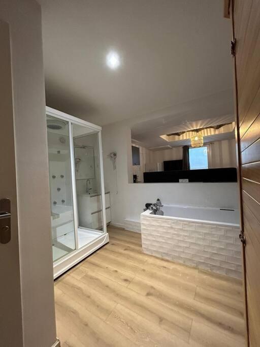 Cellar- Appartement Sous-Sol Atypique 兰斯 外观 照片